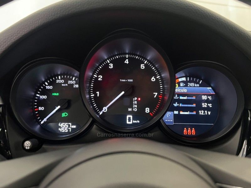 PORSCHE MACAN 2.0 16V 2024/2024 ÓTIMA CAR FLORES DA CUNHA / Carros no Vale