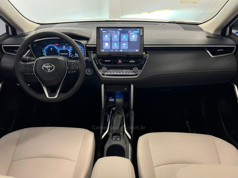 TOYOTA COROLLA 1.8 CROSS XRX 16V HÍBRIDO 2025/2026 ÓTIMA CAR FLORES DA CUNHA / Carros no Vale TOYOTA COROLLA 1.8 CROSS XRX 16V HÍBRIDO 2025/2026 ÓTIMA CAR FLORES DA CUNHA / Carros no Vale