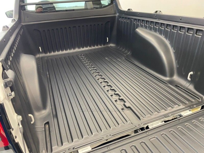 VOLKSWAGEN SAVEIRO 1.6 MSI ROBUST CS 8V 2025/2026 ÓTIMA CAR FLORES DA CUNHA / Carros no Vale