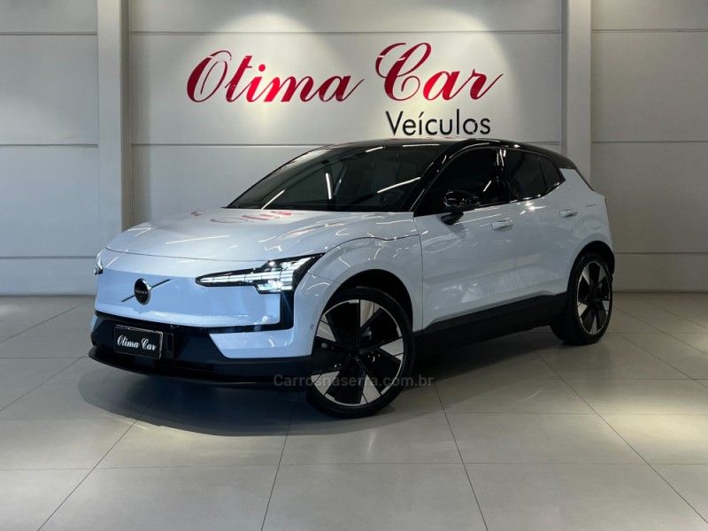 VOLVO EX30 ULTRA EXTENDED RANGE 2024/2024 ÓTIMA CAR FLORES DA CUNHA / Carros no Vale
