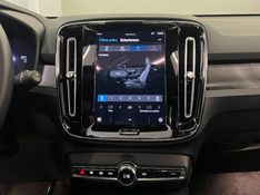 VOLVO XC 40 P6 RECHARGE ELECTRIC PLUS 2023/2024 ÓTIMA CAR FLORES DA CUNHA / Carros no Vale
