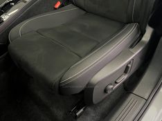 VOLVO XC 40 P6 RECHARGE ELECTRIC PLUS 2023/2024 ÓTIMA CAR FLORES DA CUNHA / Carros no Vale