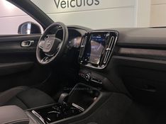 VOLVO XC 40 P6 RECHARGE ELECTRIC PLUS 2023/2024 ÓTIMA CAR FLORES DA CUNHA / Carros no Vale