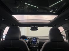 VOLVO XC 40 P6 RECHARGE ELECTRIC PLUS 2023/2024 ÓTIMA CAR FLORES DA CUNHA / Carros no Vale