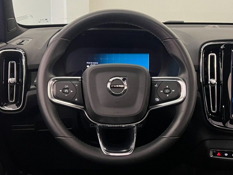 VOLVO XC 40 P6 RECHARGE ELECTRIC PLUS 2023/2024 ÓTIMA CAR FLORES DA CUNHA / Carros no Vale VOLVO XC 40 P6 RECHARGE ELECTRIC PLUS 2023/2024 ÓTIMA CAR FLORES DA CUNHA / Carros no Vale