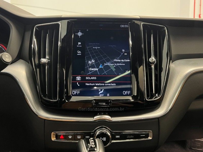 VOLVO XC60 2.0 T5 MOMENTUM 2019/2019 ÓTIMA CAR FLORES DA CUNHA / Carros no Vale