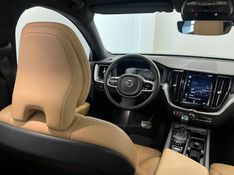 VOLVO XC60 2.0 T5 MOMENTUM 2019/2019 ÓTIMA CAR FLORES DA CUNHA / Carros no Vale