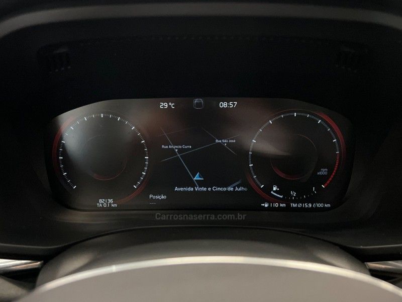 VOLVO XC60 2.0 T5 MOMENTUM 2019/2019 ÓTIMA CAR FLORES DA CUNHA / Carros no Vale