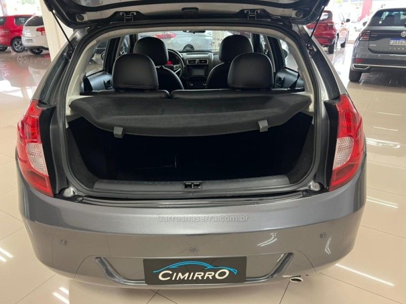 JAC J3 1.5 S 16V 2014/2015 CIMIRRO AUTOMÓVEIS TAQUARA / Carros no Vale JAC J3 1.5 S 16V 2014/2015 CIMIRRO AUTOMÓVEIS TAQUARA / Carros no Vale