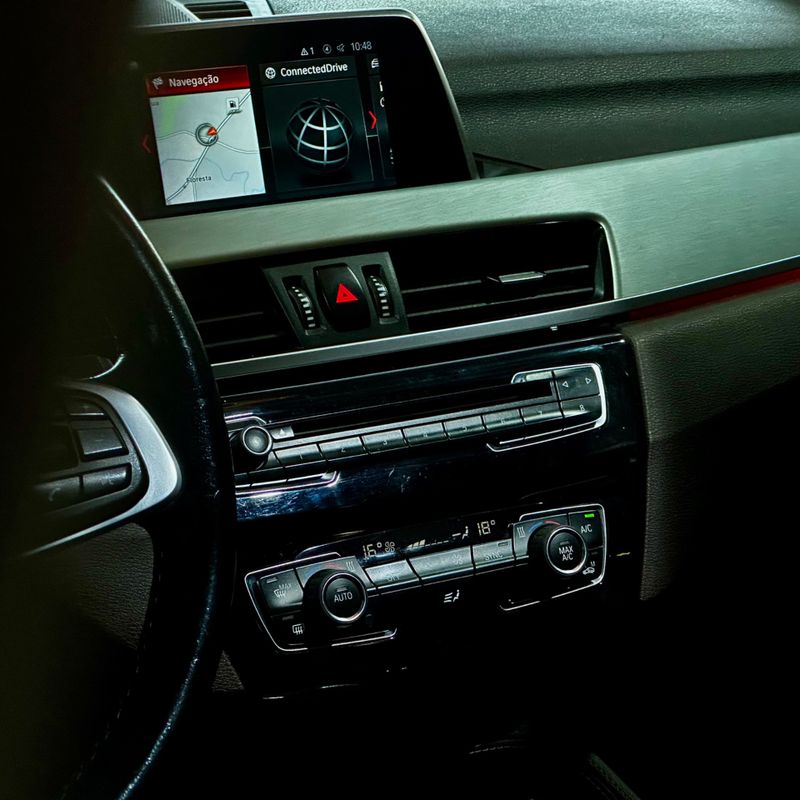 Bmw X1 X25i Activeflex 2017/2018 DL MOTORS LAJEADO / Carros no Vale Bmw X1 X25i Activeflex 2017/2018 DL MOTORS LAJEADO / Carros no Vale