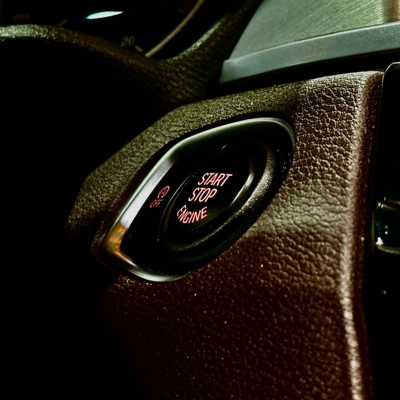 Bmw X1 X25i Activeflex 2017/2018 DL MOTORS LAJEADO / Carros no Vale Bmw X1 X25i Activeflex 2017/2018 DL MOTORS LAJEADO / Carros no Vale