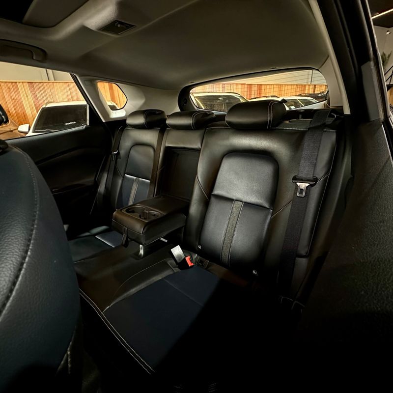 Chevrolet Tracker 12t A Pr 2023/2024 DL MOTORS LAJEADO / Carros no Vale