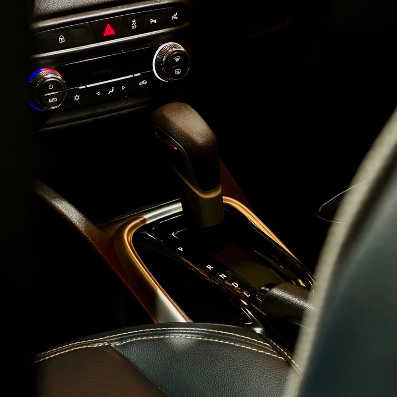 Chevrolet Tracker 12t A Pr 2023/2024 DL MOTORS LAJEADO / Carros no Vale