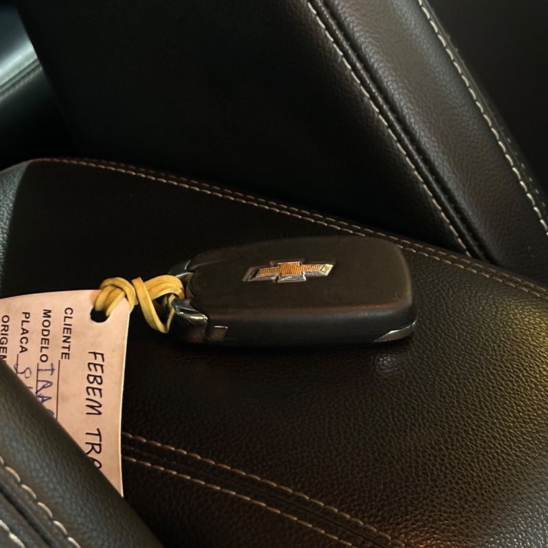 Chevrolet Tracker 12t A Pr 2023/2024 DL MOTORS LAJEADO / Carros no Vale