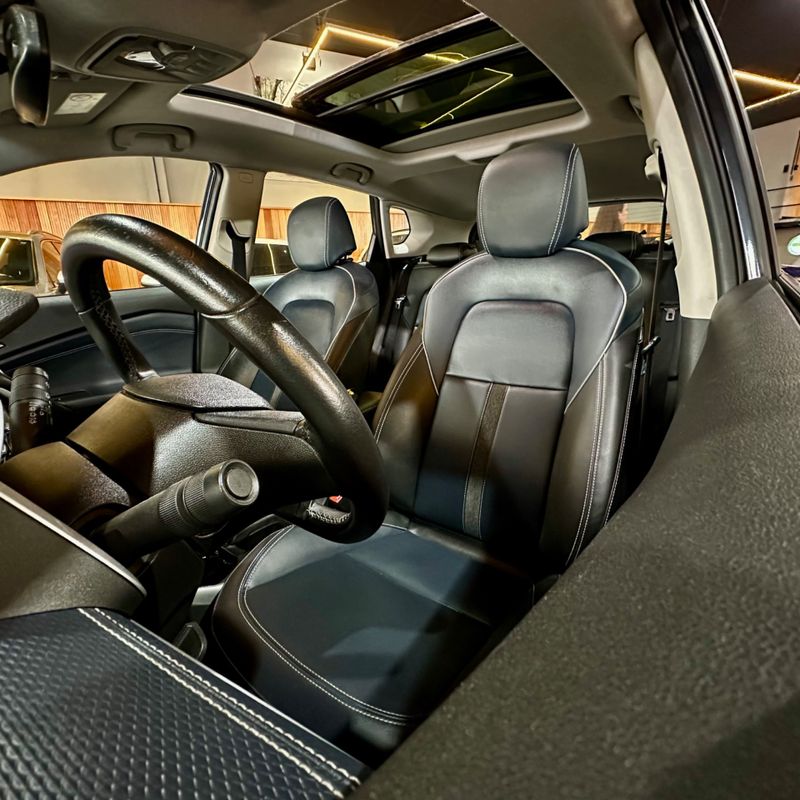 Chevrolet Tracker 12t A Pr 2023/2024 DL MOTORS LAJEADO / Carros no Vale