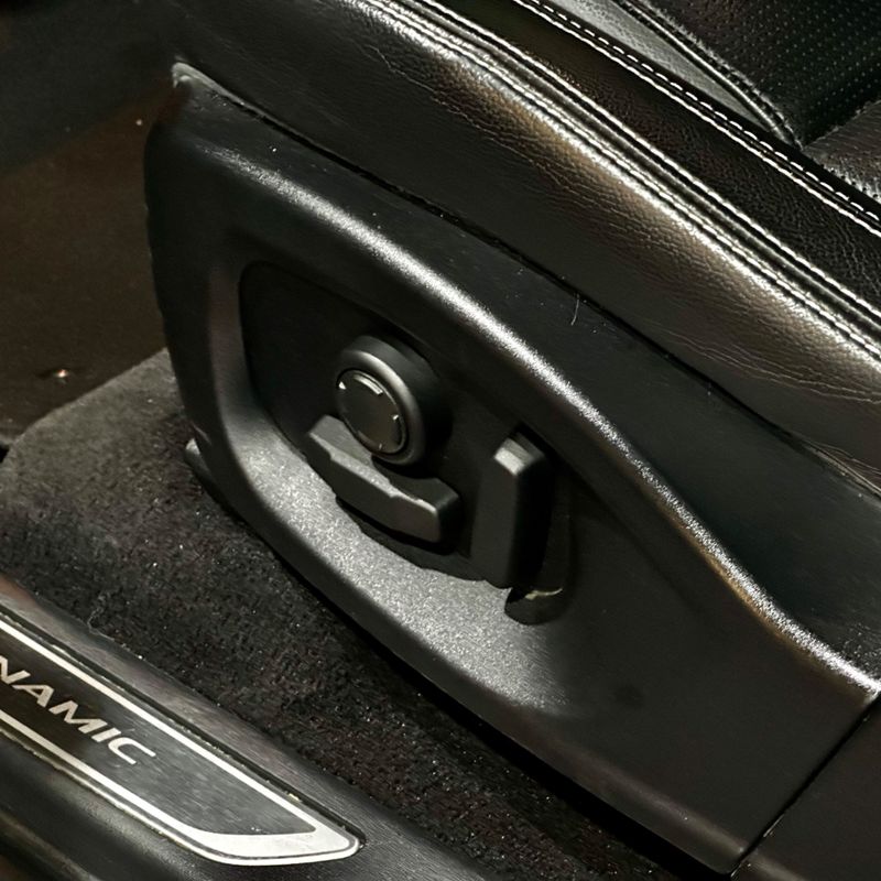 Jaguar Jag Epace P300 Se Rdy 2020/2020 DL MOTORS LAJEADO / Carros no Vale Jaguar Jag Epace P300 Se Rdy 2020/2020 DL MOTORS LAJEADO / Carros no Vale