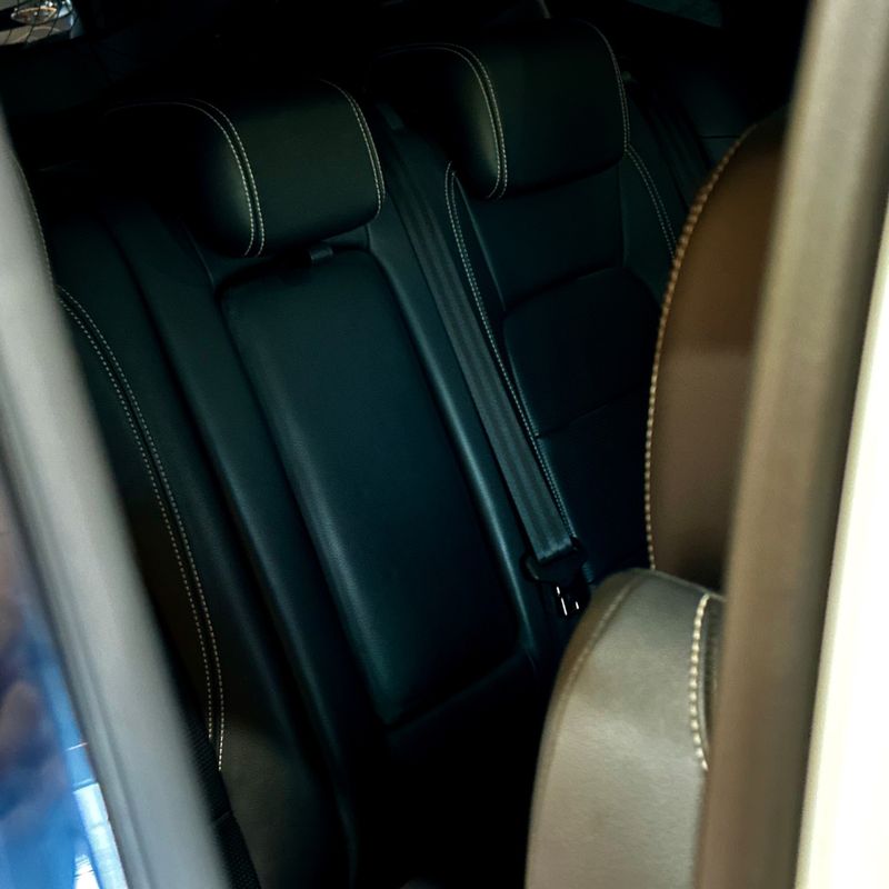 Jaguar Jag Epace P300 Se Rdy 2020/2020 DL MOTORS LAJEADO / Carros no Vale Jaguar Jag Epace P300 Se Rdy 2020/2020 DL MOTORS LAJEADO / Carros no Vale