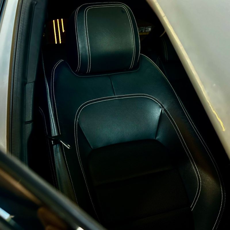 Jaguar Jag Epace P300 Se Rdy 2020/2020 DL MOTORS LAJEADO / Carros no Vale Jaguar Jag Epace P300 Se Rdy 2020/2020 DL MOTORS LAJEADO / Carros no Vale