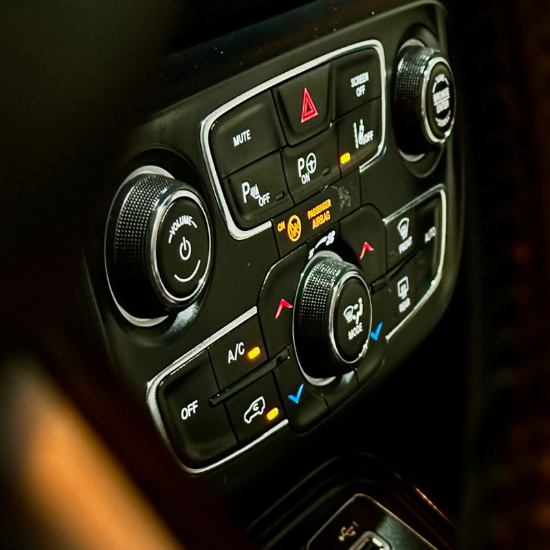 Jeep Compass Limited 2019/2019 DL MOTORS LAJEADO / Carros no Vale Jeep Compass Limited 2019/2019 DL MOTORS LAJEADO / Carros no Vale