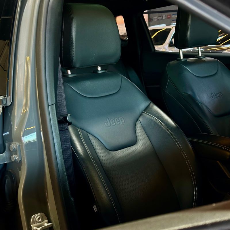 Jeep Compass Serie S T270 Turbo 2023/2023 DL MOTORS LAJEADO / Carros no Vale Jeep Compass Serie S T270 Turbo 2023/2023 DL MOTORS LAJEADO / Carros no Vale