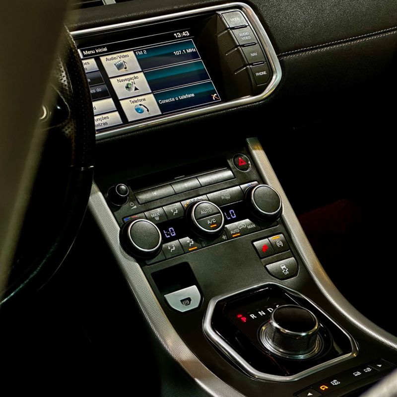 Land Rover Range R Evoque Si4 Se 2.0 2014/2015 DL MOTORS LAJEADO / Carros no Vale Land Rover Range R Evoque Si4 Se 2.0 2014/2015 DL MOTORS LAJEADO / Carros no Vale