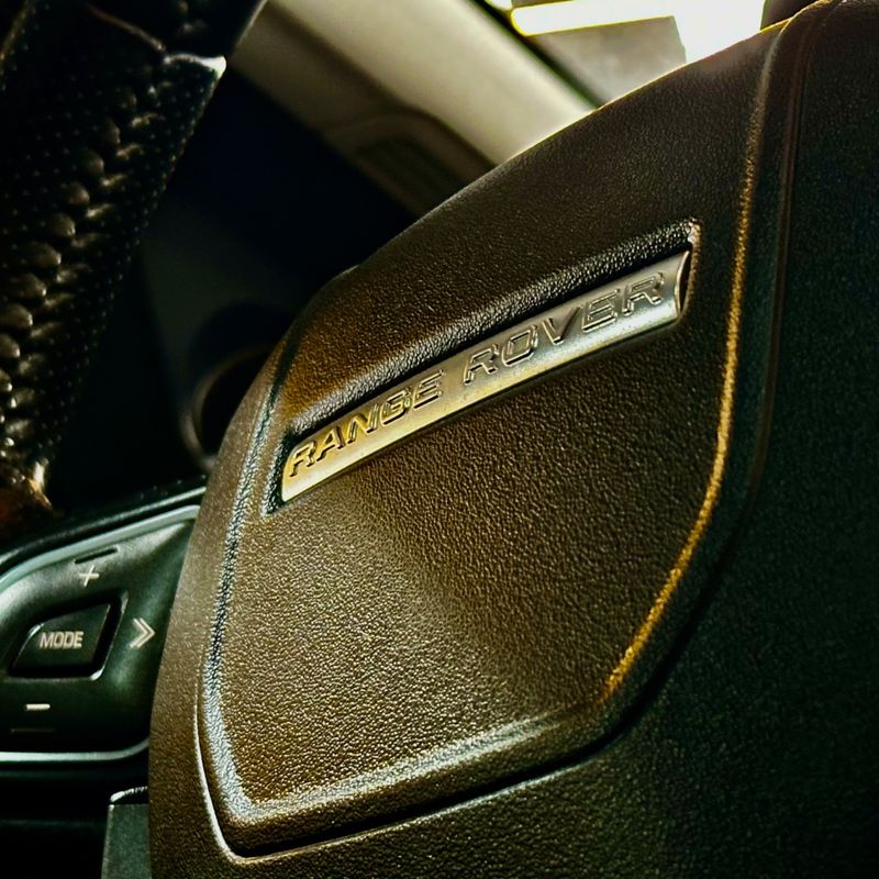 Land Rover Range R Evoque Si4 Se 2.0 2014/2015 DL MOTORS LAJEADO / Carros no Vale Land Rover Range R Evoque Si4 Se 2.0 2014/2015 DL MOTORS LAJEADO / Carros no Vale