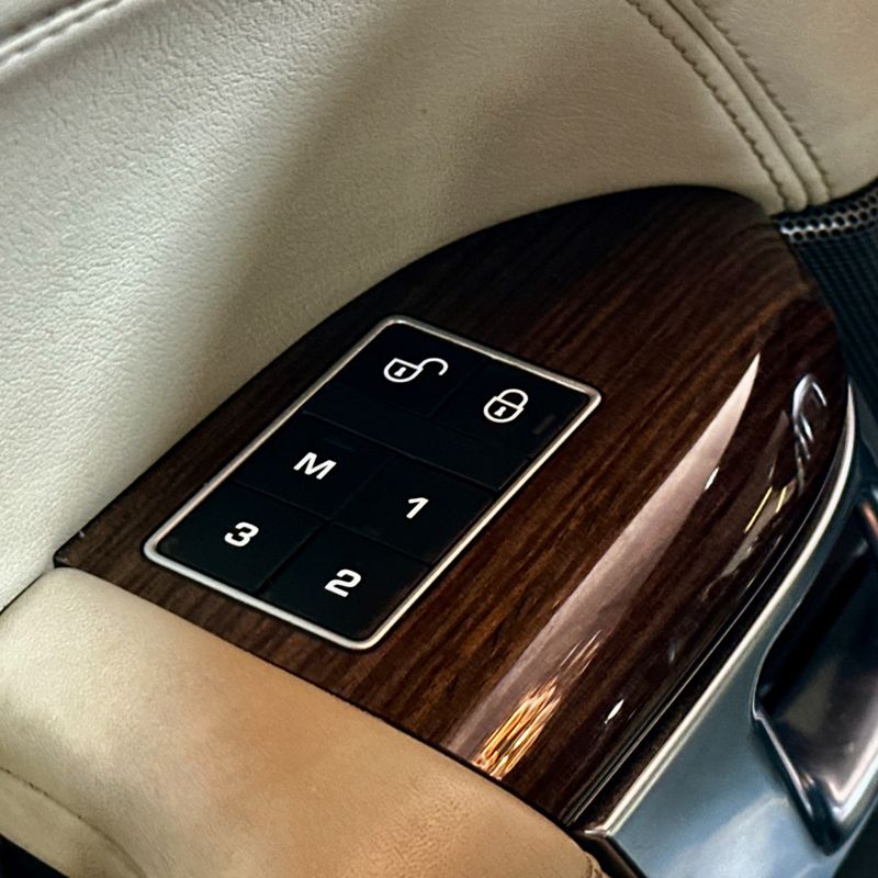 Land Rover Range Rover Sport 3.o Td Hse 2013/2014 DL MOTORS LAJEADO / Carros no Vale Land Rover Range Rover Sport 3.o Td Hse 2013/2014 DL MOTORS LAJEADO / Carros no Vale