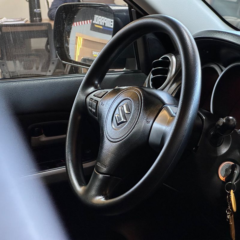 Suzuki G.vitara 2wd 2011/2012 DL MOTORS LAJEADO / Carros no Vale