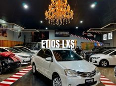 Toyota Etios Sd Xls 2014/2015 DL MOTORS LAJEADO / Carros no Vale
