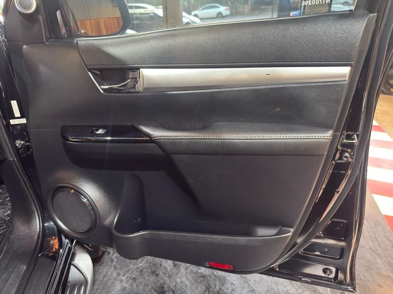 Toyota Hilux Cdsrxa4fd 2021/2022 DL MOTORS LAJEADO / Carros no Vale