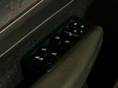 Volvo Xc40 T4 2019/2020 DL MOTORS LAJEADO / Carros no Vale