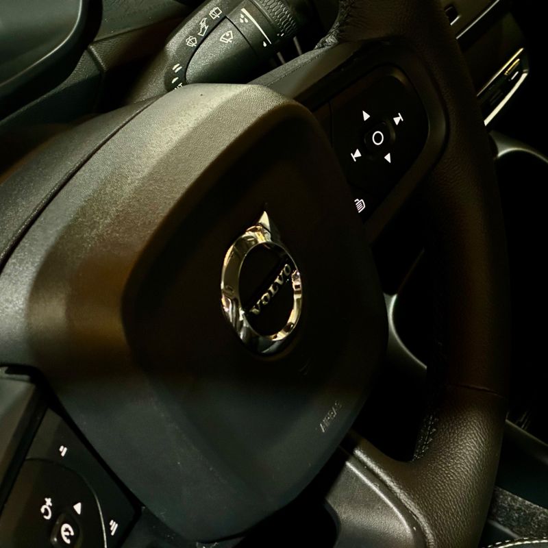 Volvo Xc40 T4 2019/2020 DL MOTORS LAJEADO / Carros no Vale