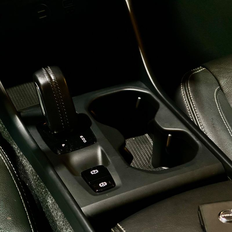 Volvo Xc40 T4 2019/2020 DL MOTORS LAJEADO / Carros no Vale