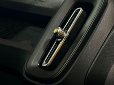 Volvo Xc40 T4 2019/2020 DL MOTORS LAJEADO / Carros no Vale