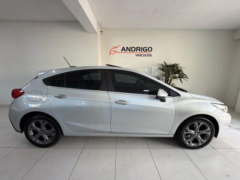 CHEVROLET CRUZE 1.4 TURBO LTZ SPORT6 16V 2021/2022 ANDRIGO VEÍCULOS CAXIAS DO SUL / Carros no Vale