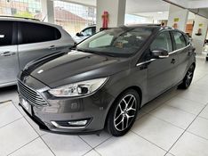 FORD FOCUS 2.0 TITANIUM PLUS HATCH 16V AUTO 2016/2016 ANDRIGO VEÍCULOS CAXIAS DO SUL / Carros no Vale