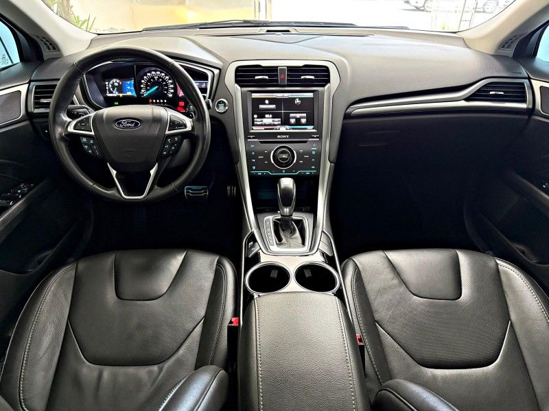 FORD FUSION 2.0 TITANIUM AWD 16V 2013/2014 ANDRIGO VEÍCULOS CAXIAS DO SUL / Carros no Vale