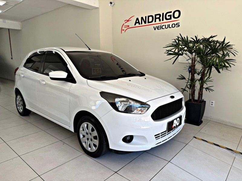 FORD KA 1.0 SE 12V 2015/2015 ANDRIGO VEÍCULOS CAXIAS DO SUL / Carros no Vale FORD KA 1.0 SE 12V 2015/2015 ANDRIGO VEÍCULOS CAXIAS DO SUL / Carros no Vale