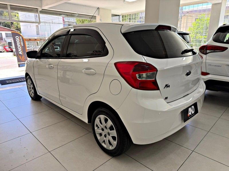 FORD KA 1.0 SE 12V 2015/2015 ANDRIGO VEÍCULOS CAXIAS DO SUL / Carros no Vale FORD KA 1.0 SE 12V 2015/2015 ANDRIGO VEÍCULOS CAXIAS DO SUL / Carros no Vale