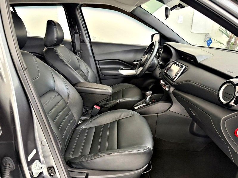 NISSAN KICKS 1.6 16V RIO XTRONIC 2016/2017 ANDRIGO VEÍCULOS CAXIAS DO SUL / Carros no Vale NISSAN KICKS 1.6 16V RIO XTRONIC 2016/2017 ANDRIGO VEÍCULOS CAXIAS DO SUL / Carros no Vale