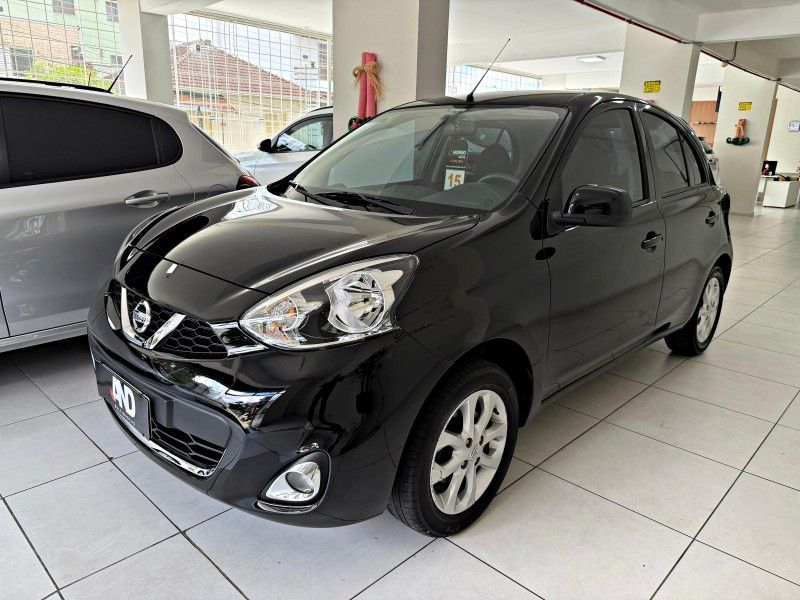 NISSAN MARCH 1.0 SV 16V 2015/2015 ANDRIGO VEÍCULOS CAXIAS DO SUL / Carros no Vale