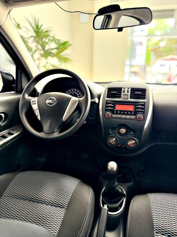 NISSAN MARCH 1.0 SV 16V 2015/2015 ANDRIGO VEÍCULOS CAXIAS DO SUL / Carros no Vale