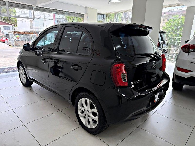 NISSAN MARCH 1.0 SV 16V 2015/2015 ANDRIGO VEÍCULOS CAXIAS DO SUL / Carros no Vale