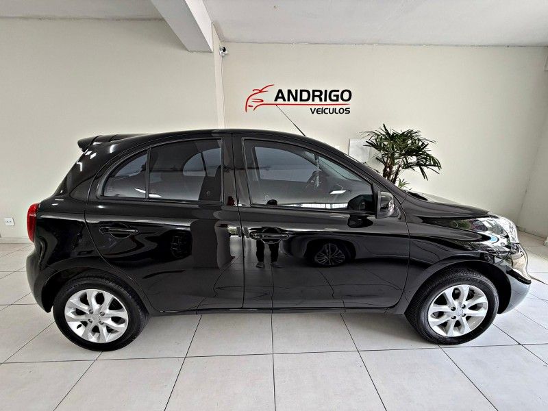 NISSAN MARCH 1.0 SV 16V 2015/2015 ANDRIGO VEÍCULOS CAXIAS DO SUL / Carros no Vale