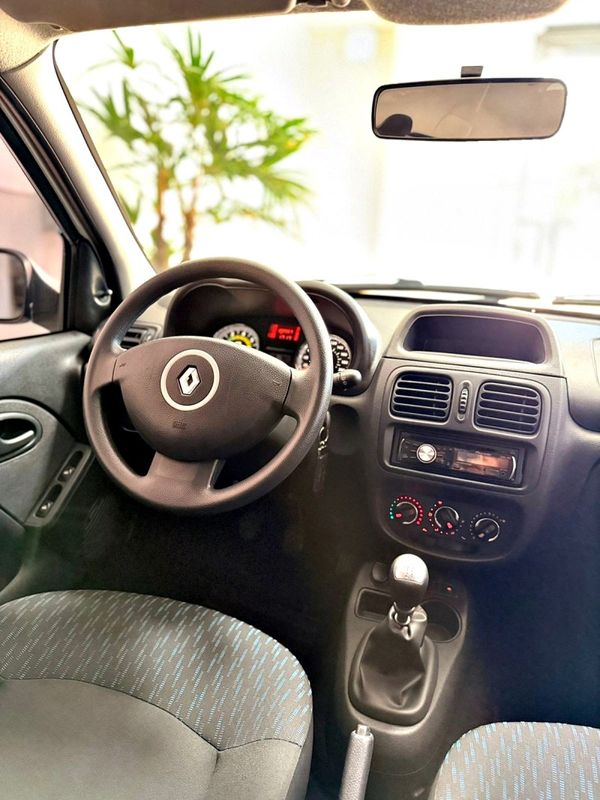 RENAULT CLIO 1.0 EXPRESSION 16V HI 2015/2016 ANDRIGO VEÍCULOS CAXIAS DO SUL / Carros no Vale RENAULT CLIO 1.0 EXPRESSION 16V HI 2015/2016 ANDRIGO VEÍCULOS CAXIAS DO SUL / Carros no Vale