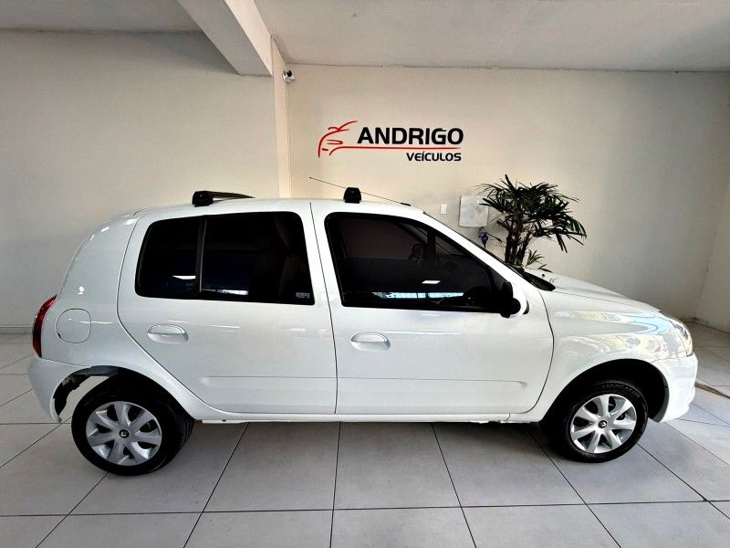 RENAULT CLIO 1.0 EXPRESSION 16V HI 2015/2016 ANDRIGO VEÍCULOS CAXIAS DO SUL / Carros no Vale RENAULT CLIO 1.0 EXPRESSION 16V HI 2015/2016 ANDRIGO VEÍCULOS CAXIAS DO SUL / Carros no Vale