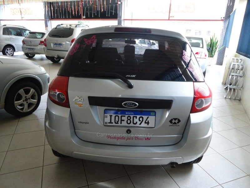 FORD KA 1.0 MPI 8V 2009/2010 BOURSCHEID CARROS E MOTOS SANTA CLARA DO SUL / Carros no Vale