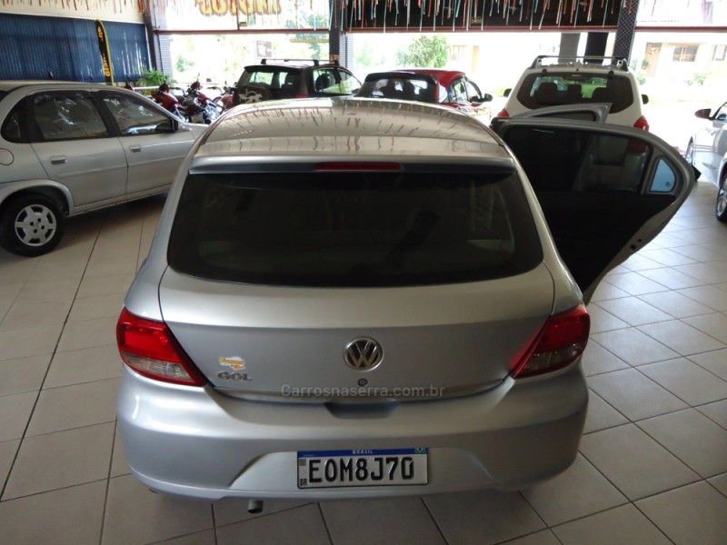 VOLKSWAGEN GOL 1.0 MI 8V G.V 2010/2011 BOURSCHEID CARROS E MOTOS SANTA CLARA DO SUL / Carros no Vale