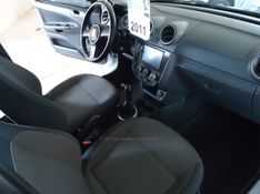 VOLKSWAGEN GOL 1.0 MI 8V G.V 2010/2011 BOURSCHEID CARROS E MOTOS SANTA CLARA DO SUL / Carros no Vale