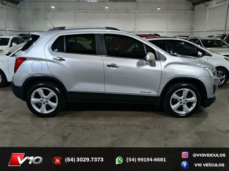 CHEVROLET TRACKER 1.8 MPFI LTZ 4X2 16V 2016/2016 V10 VEÍCULOS CAXIAS DO SUL / Carros no Vale